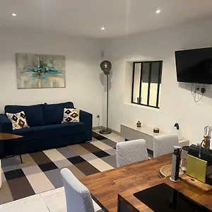  Appartement Entre Aix Et Marseille France